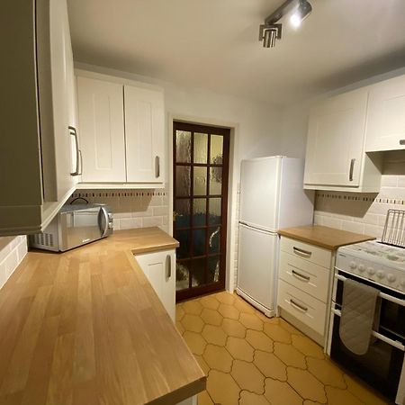 Serene 4Br In Harborne Close To Qe Hospital, Harborne Centre 버밍엄 외부 사진