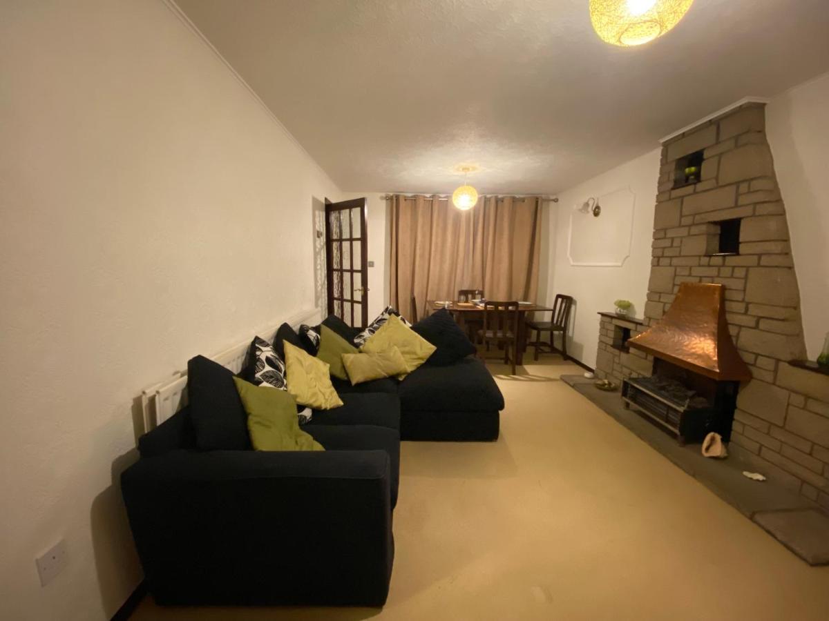 Serene 4Br In Harborne Close To Qe Hospital, Harborne Centre 버밍엄 외부 사진