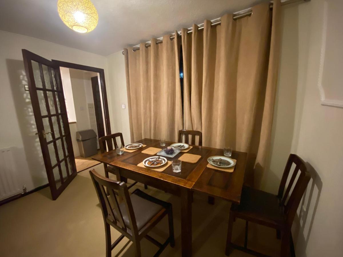Serene 4Br In Harborne Close To Qe Hospital, Harborne Centre 버밍엄 외부 사진