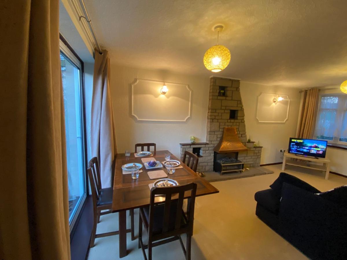 Serene 4Br In Harborne Close To Qe Hospital, Harborne Centre 버밍엄 외부 사진
