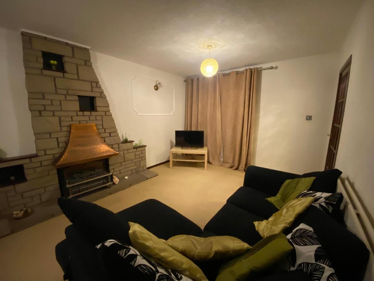 Serene 4Br In Harborne Close To Qe Hospital, Harborne Centre 버밍엄 외부 사진