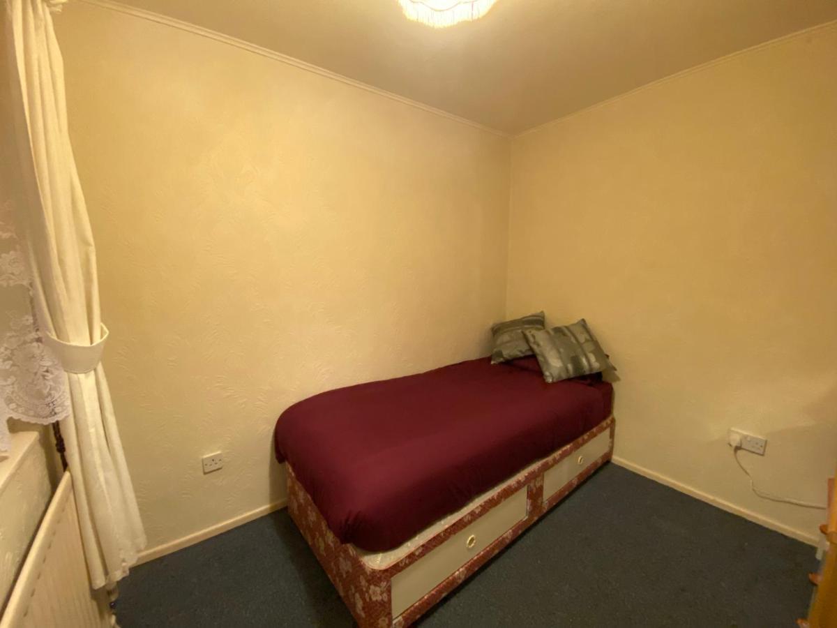 Serene 4Br In Harborne Close To Qe Hospital, Harborne Centre 버밍엄 외부 사진
