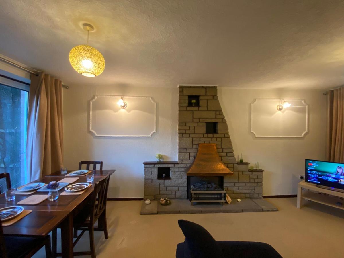 Serene 4Br In Harborne Close To Qe Hospital, Harborne Centre 버밍엄 외부 사진