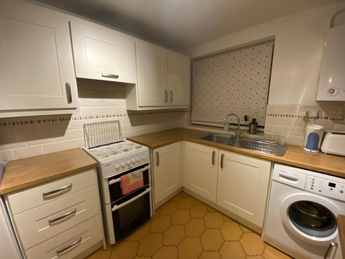 Serene 4Br In Harborne Close To Qe Hospital, Harborne Centre 버밍엄 외부 사진
